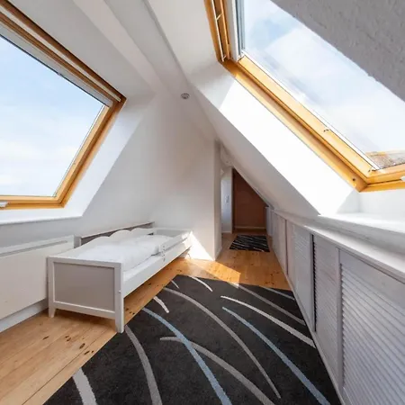 Apartment Gold *